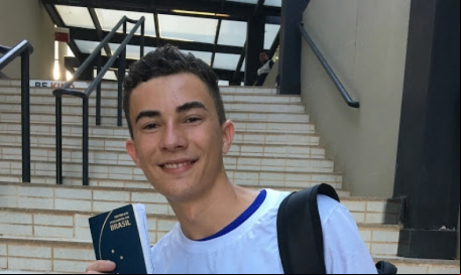 Rogério Bié, de 18 anos, cursa Jornalismo na Universidade Federal do Ceará.  