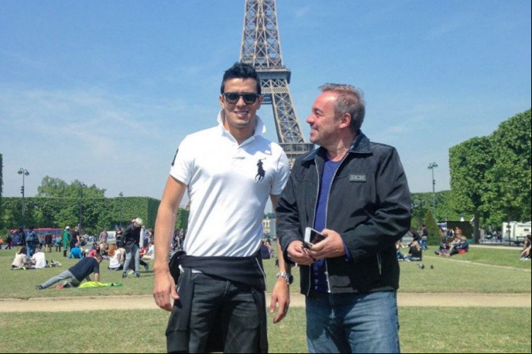 Thiago Salvático alega ter vivido em união estável com apresentador da Record