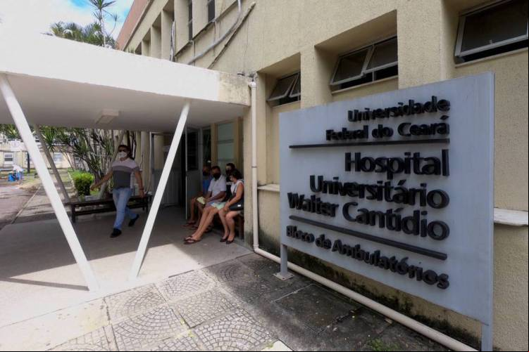 No Ceará, a rede istra o Complexo Hospitalar da Universidade Federal do Ceará (CH/UFC)