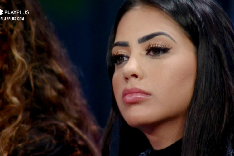 Mc Mirella se torna décima eliminada em A Fazenda 2020 após receber apenas 29,44%  dos votos pela permanência na casa. Mateus Carrieri e Stéfani Bays seguem na disputa