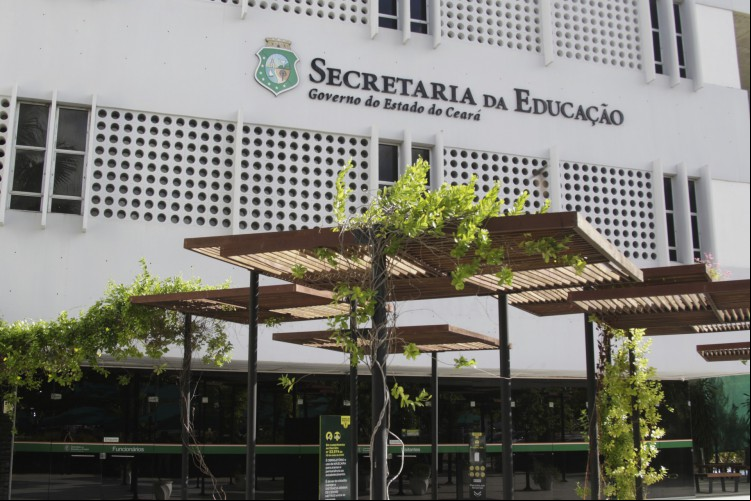 Seduc e SSPDS am Termo de Cooperação nessa segunda-feira, 24, para emissão de RG nas escolas, beneficiando estudantes do 3º ano do ensino médio