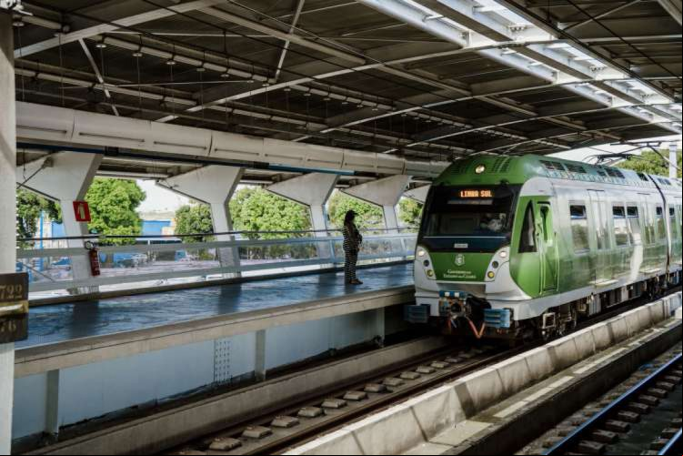 Foto de apoio ilustrativo. A linha está operando apenas no trecho entre as estações Vila União e Iate