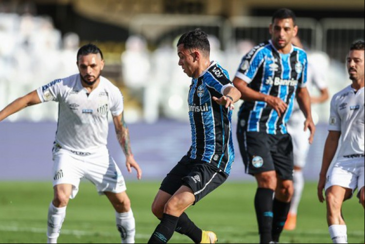 Grêmio recebe o Santos hoje em jogo do Campeonato Brasileiro 2021; veja onde assistir ao vivo à transmissão, provável escalação, horário e arbitragem