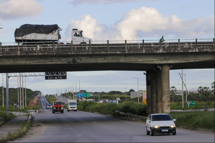 Trecho em obras do Anel Viário entre a BR 116 e o Viaduto de Caucaia