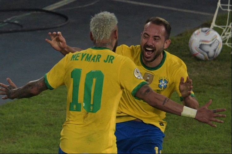 Entre os jogos de hoje, segunda, 5 de julho, Brasil de Neymar encara o Peru na semifinal da Copa América