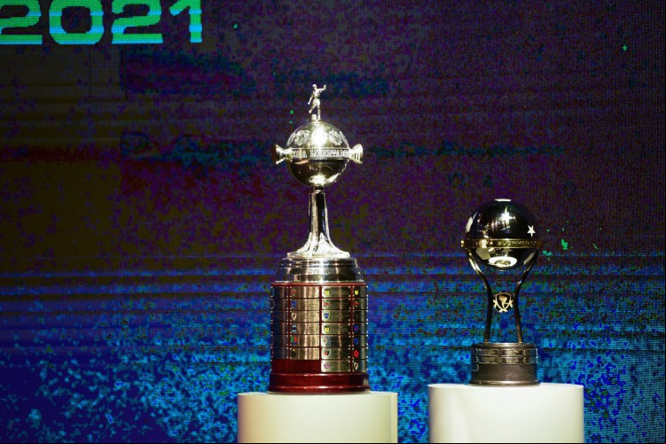Libertadores e Sul-Americana terão grupos definidos hoje