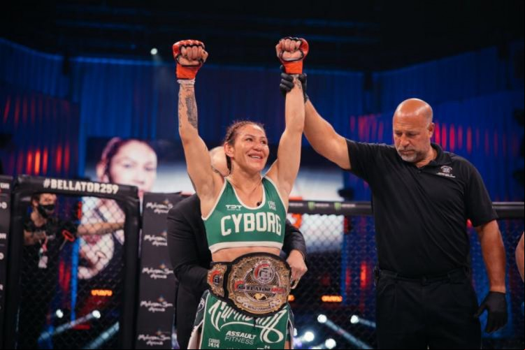 Cyborg deu cinco rounds para que Ivis mostre sua habilidades contra mulheres.