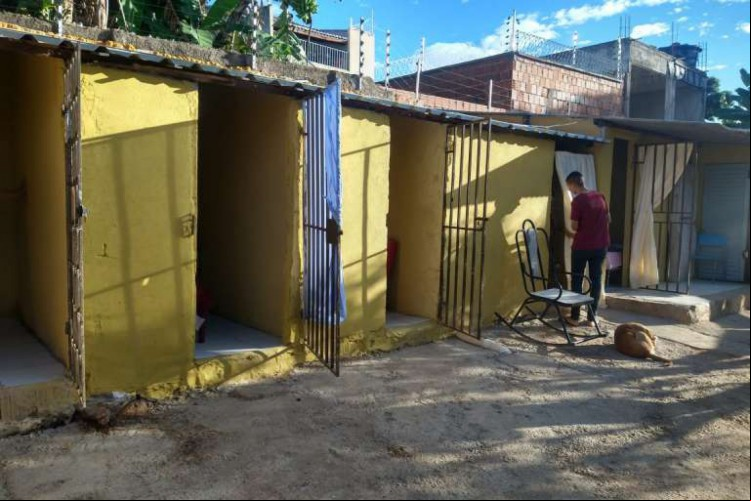 Clínica funcionava desde 2015, nos fundos da casa do diretor investigado