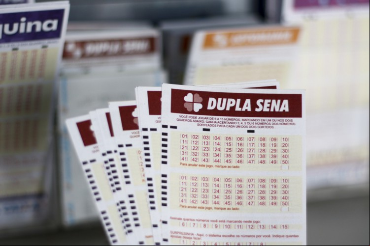 Dupla Sena, Concurso 2815, segunda-feira, 02 de junho de 2025 (02/06/25); prêmio de R$ 4,5 milhões