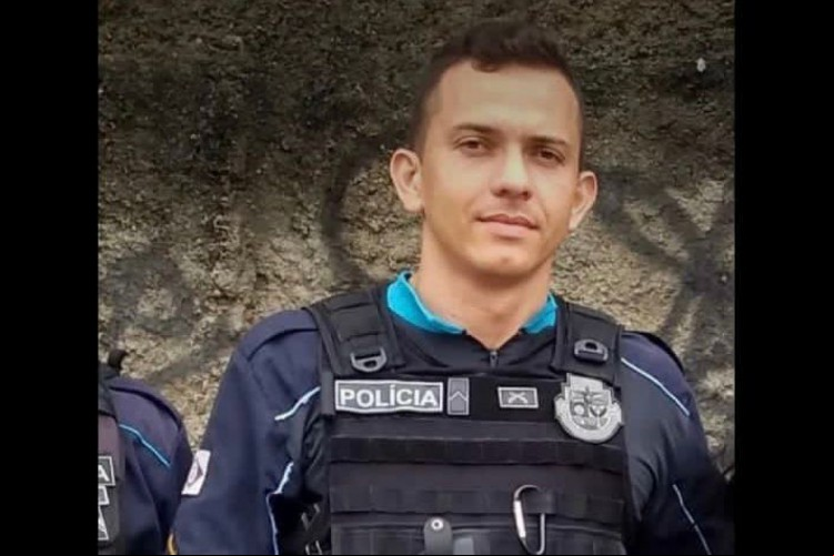 Antônio Cadorne Rodrigues Júnior, de 34 anos, ingressou na PMCE em 2018 e foi vítima de latrocínio no bairro Quintino Cunha. Ele é o segundo agente de segurança morto neste ano