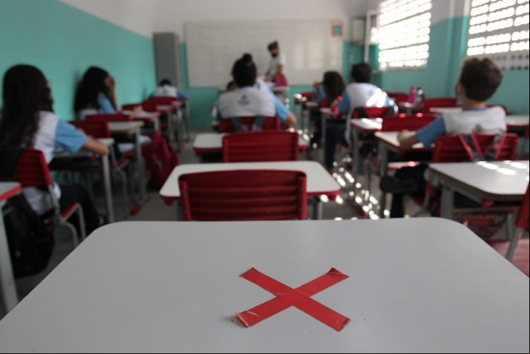 Adolescente foi apreendida e autuada em flagrante por ato infracional análogo ao crime de tentativa de homicídio
