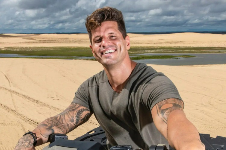 Fernando Fernandes apresentou reality show "No Limite"
