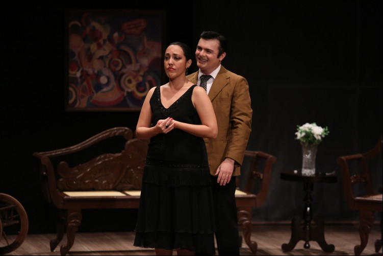 Espetáculo "Tarsila" aborda a vida e a obra da pintora modernista Tarsila do Amaral