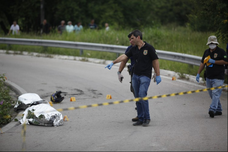  POLICIAIS foram mortos enquanto estavam trabalhando