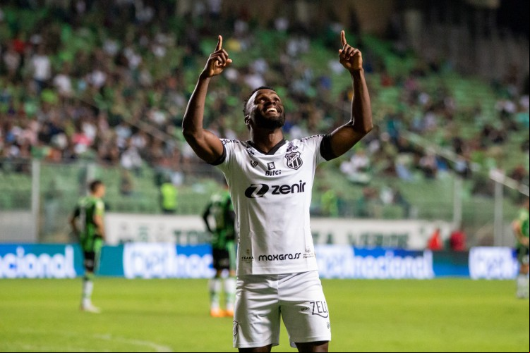 Mendoza segue como esperança de gols do Vozão
