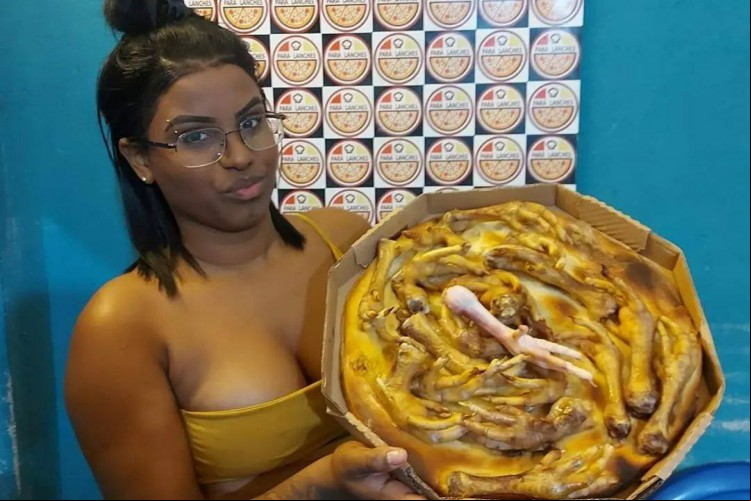 Pizza de pé de galinha