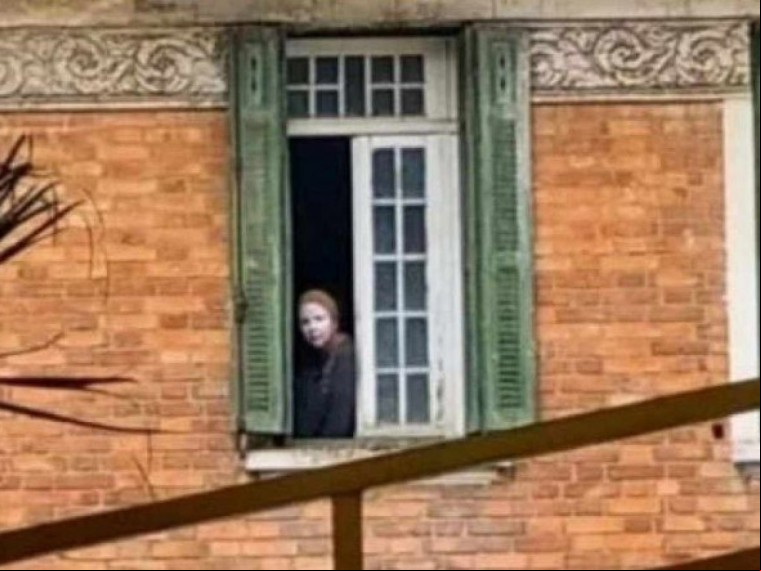 A Mulher da Casa Abandonada: Margarida Bonetti sem a máscara de creme branco no rosto