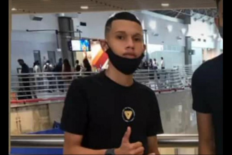 Paulo Vitor queria se tornar jogador de futebol profissional. Família contou que, no dia da intervenção policial, ele tinha saído de casa para comprar pasta de dente