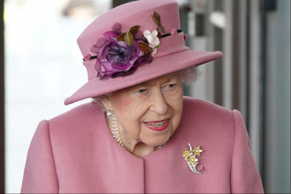 Rainha Elizabeth II morre aos 96 anos.