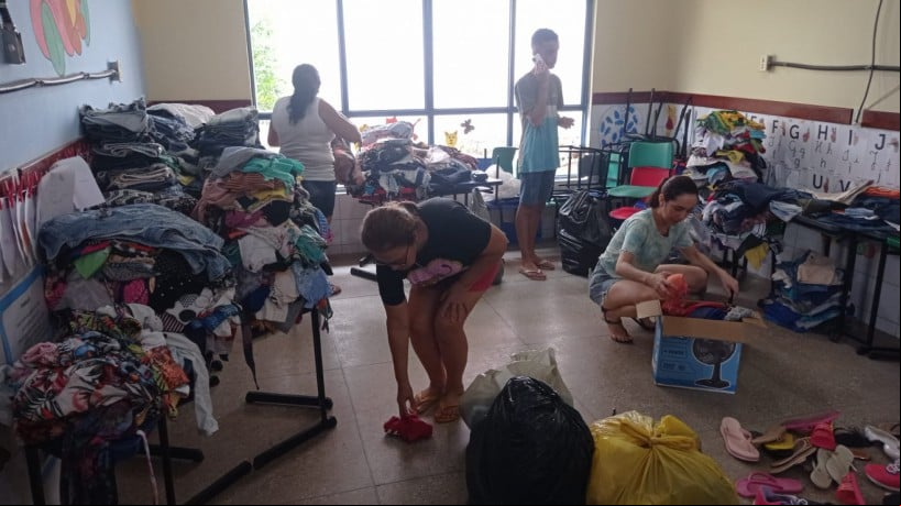 Roupas recolhidas para doação serão entregues para população desalojada de Milhã