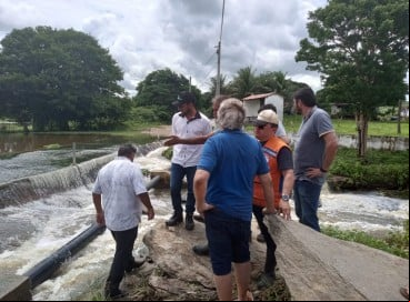 Técnicos da Defesa Civil do Estado foram ao local verificar a segurança das barragens de Pedra Branca 