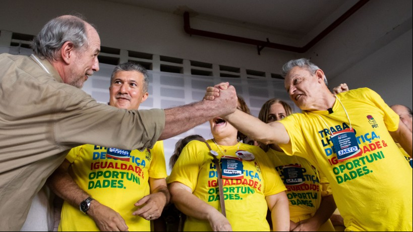 Para Ciro Gomes, o prefeito Sarto está fazendo