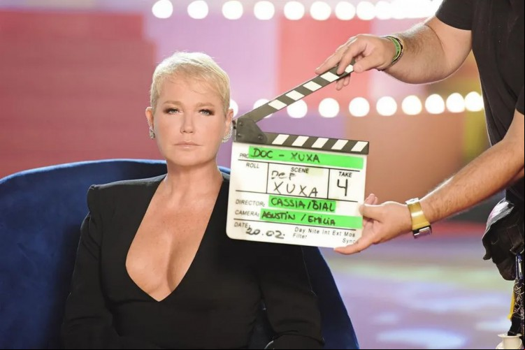 Em entrevista ao O POVO, Xuxa explica sua visão sobre envelhecimento e como lida com comentários sobre sua aparência