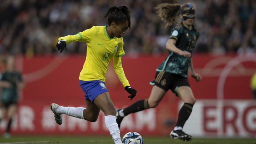 As 32 seleções da Copa do Mundo Feminina 2023 que vão participar vão ser divididas em oito grupos, que irão disputar entre si