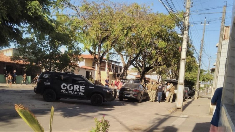 Momento da prisão do suspeito, no José Walter