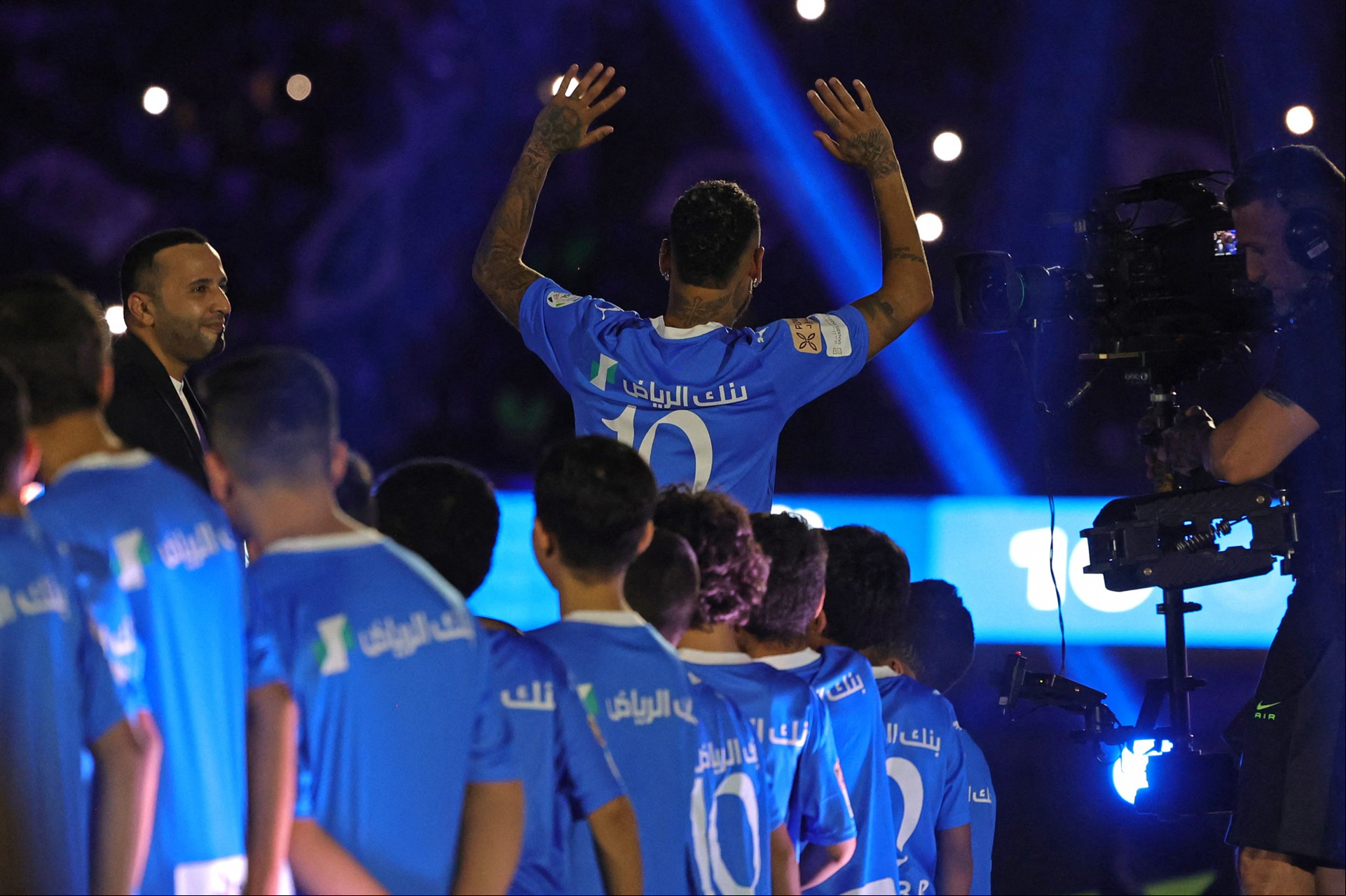 Atacante Neymar é apresentado como reforço do Al-Hilal, da Arábia Saudita, com grande festa em Riade