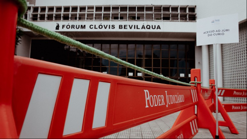 Réu se emocionou ao contar do período em que esteve preso devido às acusações