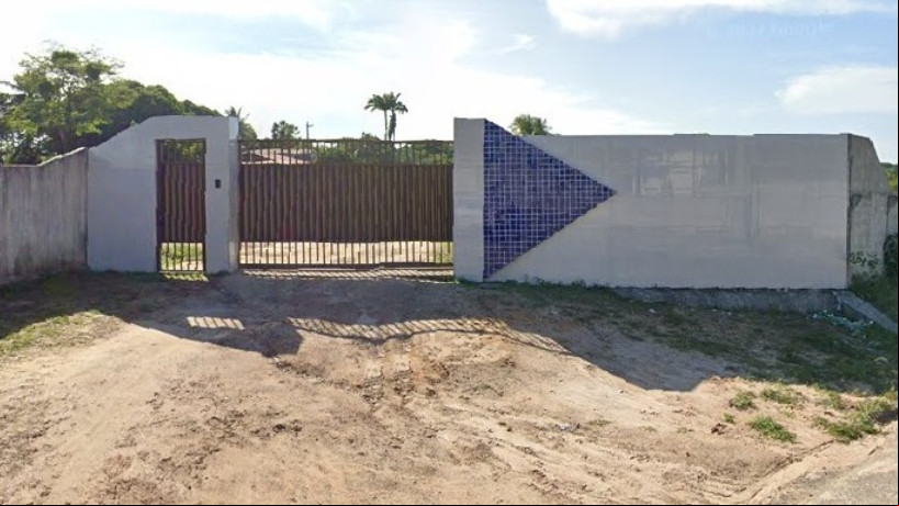 Fachada do estabelecimento invadido por criminosos em Caucaia, onde houve a tentativa de chacina
