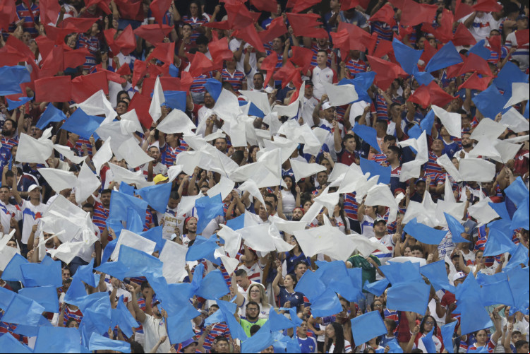 Mosaico da torcida do Fortaleza no jogo Fortaleza x Corinthians, no Castelão, pela semifinal da Copa Sul-Americana 2023