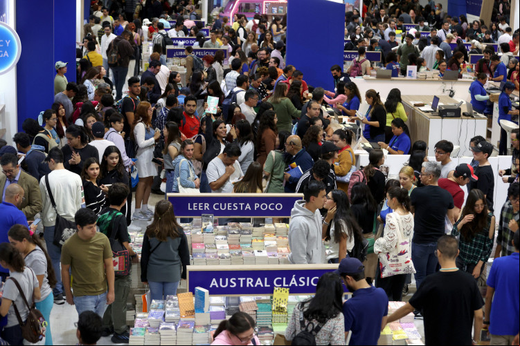 A Feira do Livro de Guadalajara segue até dia 3 de dezembro A Feira do Livro de Guadalajara segue até dia 3 de dezembro