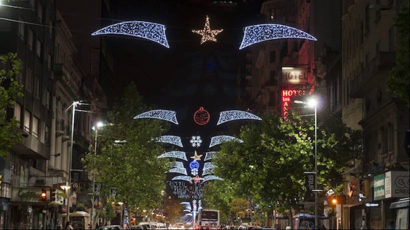 Avenida de Montevideo decorada para o Dia da Família. Avenida de Montevideo decorada para o Dia da Família.