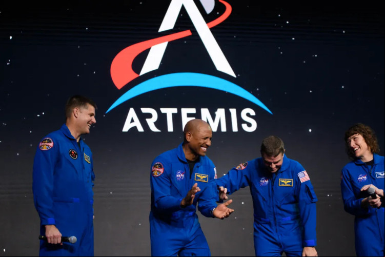 A missão espacial tripulada rumo à Lua foi adiada pela Nasa para 2025