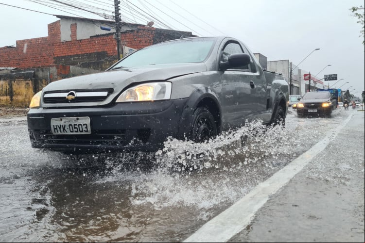 FORTALEZA, CEARÁ, BRASIL 10-02-2024: imagem de apoio ilustrativo. O aviso meteorológico é valido até o início da tarde desta terça-feira, 19(Foto: Yuri Allen/Especial para O POVO)