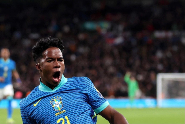Endrick marcou o gol da vitória no amistoso contra a Inglaterra