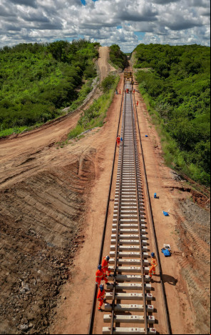 IGUATU, CEARÁ,  BRASIL- 05.04.2024: Presidente Lula realiza visita em Iguatu para  para o ramal do salgado e visita às obras da transnordestina. (Foto: Aurélio Alves(Foto: AURÉLIO ALVES)