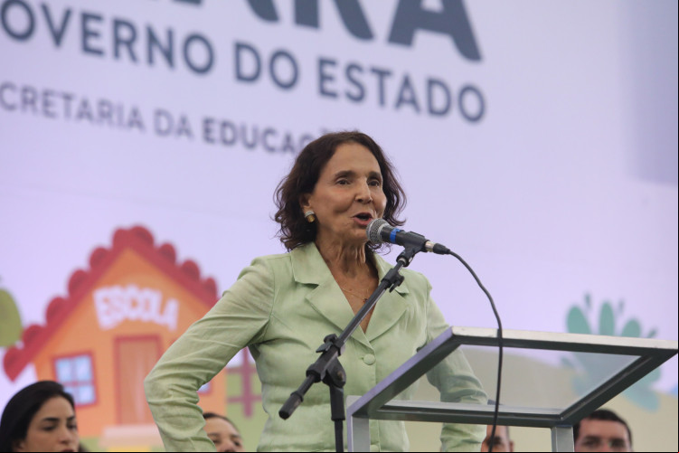 Izolda Cela também esteve presente na cerimônia Izolda Cela também esteve presente na cerimônia