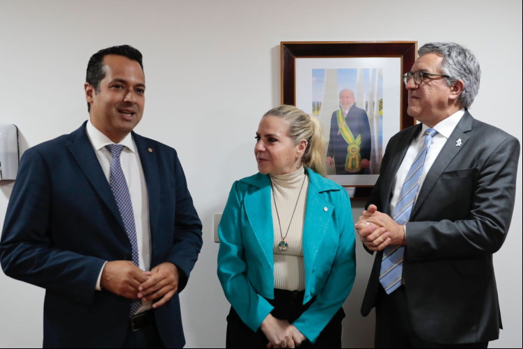 VÍTOR Valim anunciou investimentos com Luizianne Lins e Alexandre Padilha