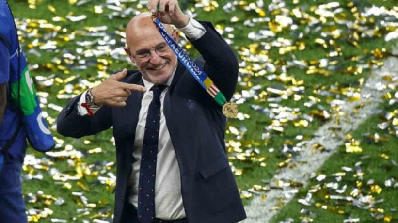 Após a conquista do tetracampeonato da Eurocopa por parte da Espanha, treinador engrossa o coro pela eleição do volante 