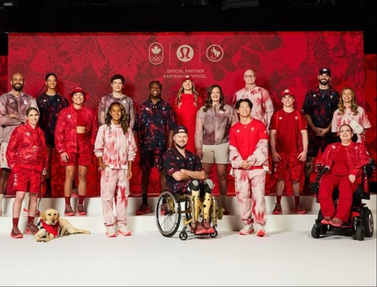 Canadá - Com predominância do vermelho, apresenta estampas com traços que realçam o país da América do Norte. Os uniformes foram desenvolvidos pela Lululemon, a mesma dos Jogos Olímpicos de Inverno, em Pequim.