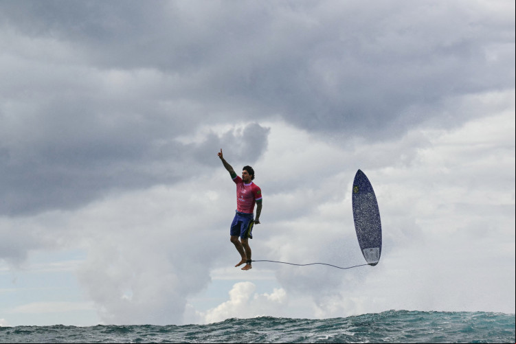 Surfista brasileiro Gabriel Medina durante as Olimpíadas de Paris