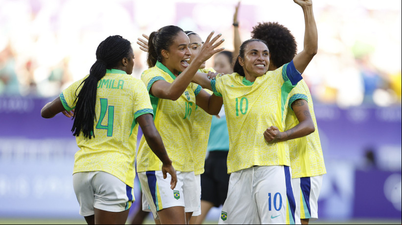A seleção brasileira feminina enfrenta o Japão em partida amistosa 