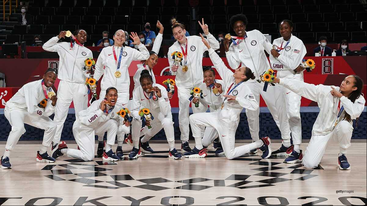 Basquete feminino - Assim como no masculino, os Estados Unidos são soberanos na “bola laranja” com as mulheres. São nove ouros em 11 edições.