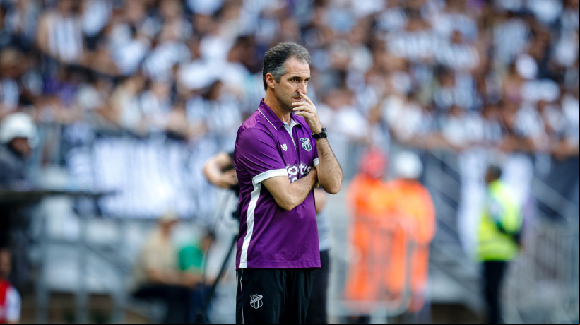 Técnico Léo Condé terá elenco renovado para a Série A 2025