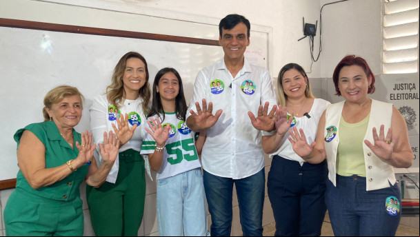 Naumi Amorim (PSD) registra voto em Caucaia