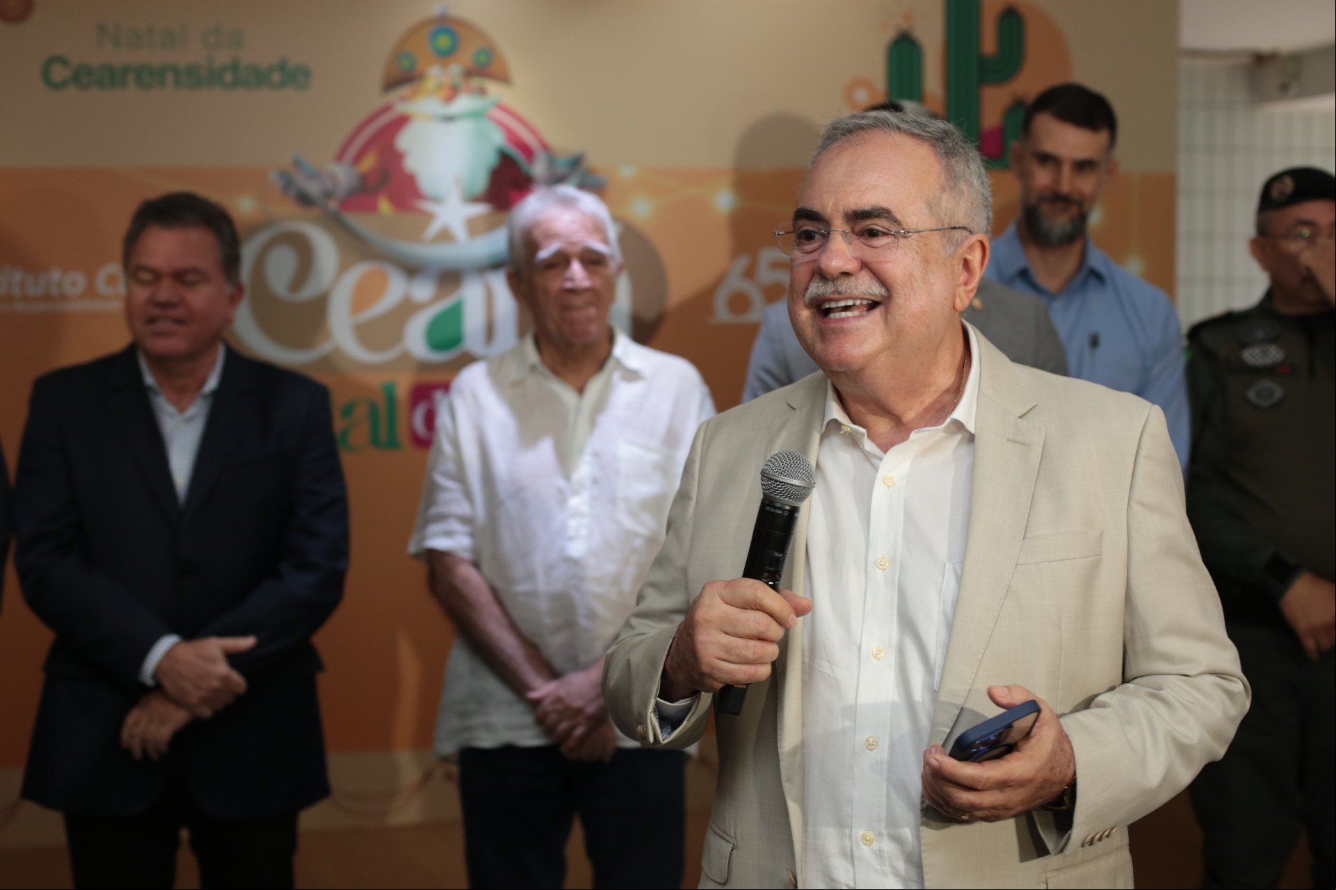 FORTALEZA-CE, BRASIL, 13.11-2024: Presidente da CDL de Fortaleza, Assis Cavalcante no Lançamento do Ceará Natal de Luz na CDL (foto: Fabio Lima/ OPOVO)