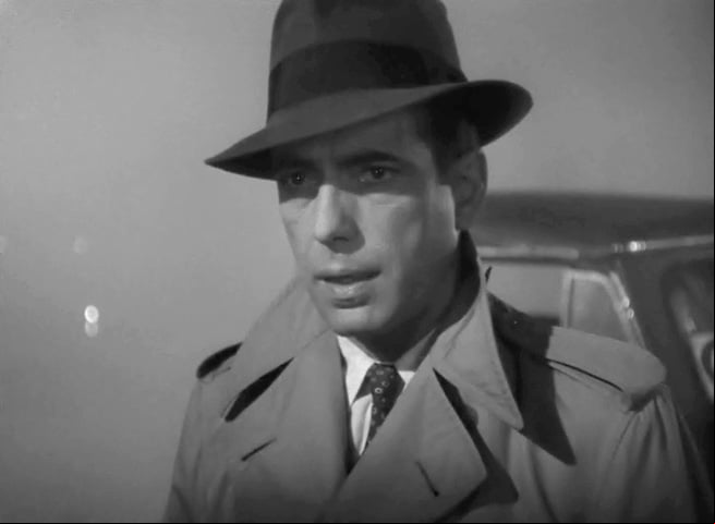 Humphrey Bogart (1899 - 1957) - O ator interpretou principalmente gângsteres e vilões até conseguir seu papel de destaque em O Falcão Maltês. Ele é amplamente considerado como um dos maiores atores de todos os tempos e uma lenda cultural.